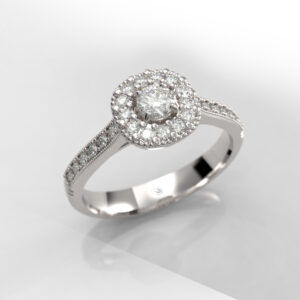 1933 – Halo En Oro 18K